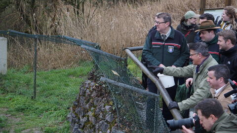 Ministerpräsident Boris Rhein besucht den Wildpark "Tiergarten Weilburg"