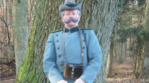 Historische Uniform einer Försters Auf dem Foto sehen sie einen Mann in historischer Forstuniform